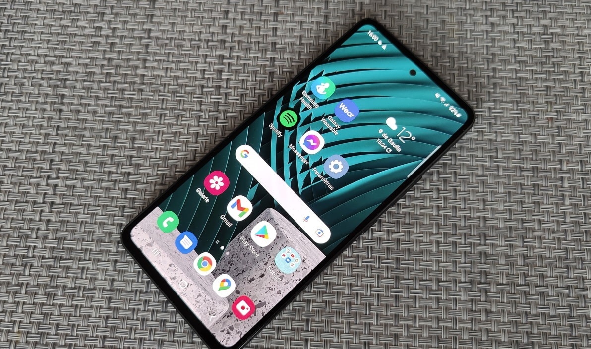 Actualité – Un client avait besoin de notre aide pour choisir et configurer son nouveau téléphone. par Raugui Informatique